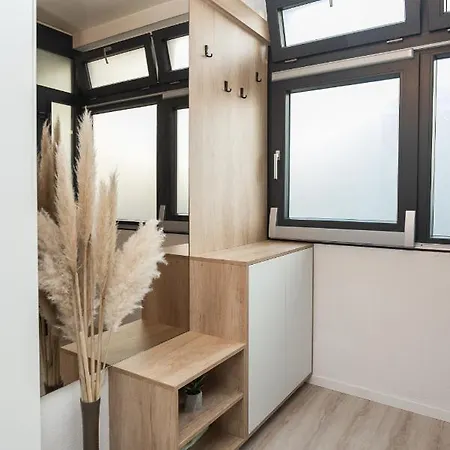 Oscar Apartment *