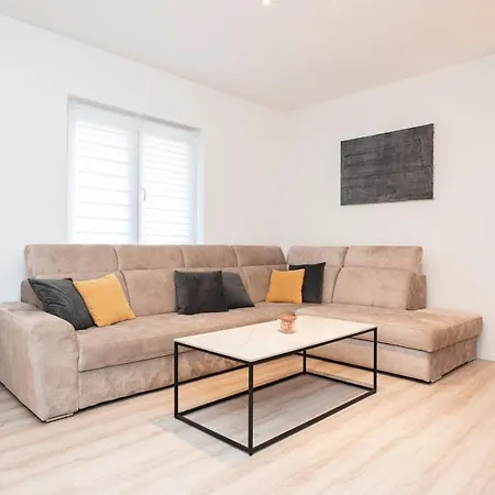 Oscar Apartment Zadar